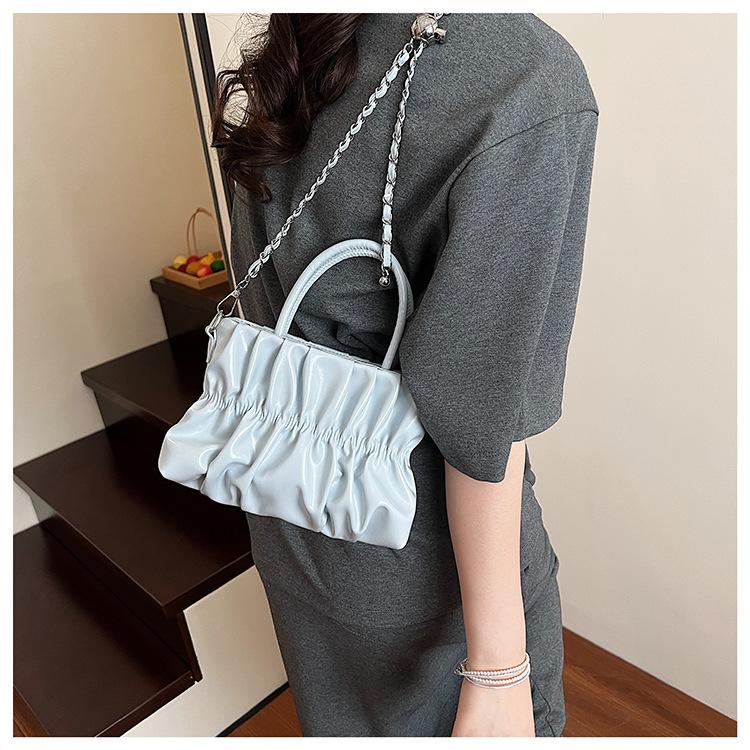 Fashion Versatile Chain Pleated Cloud Bag Women's Tide 2025 Spring and Summer New Niche Messenger Small Square Bag