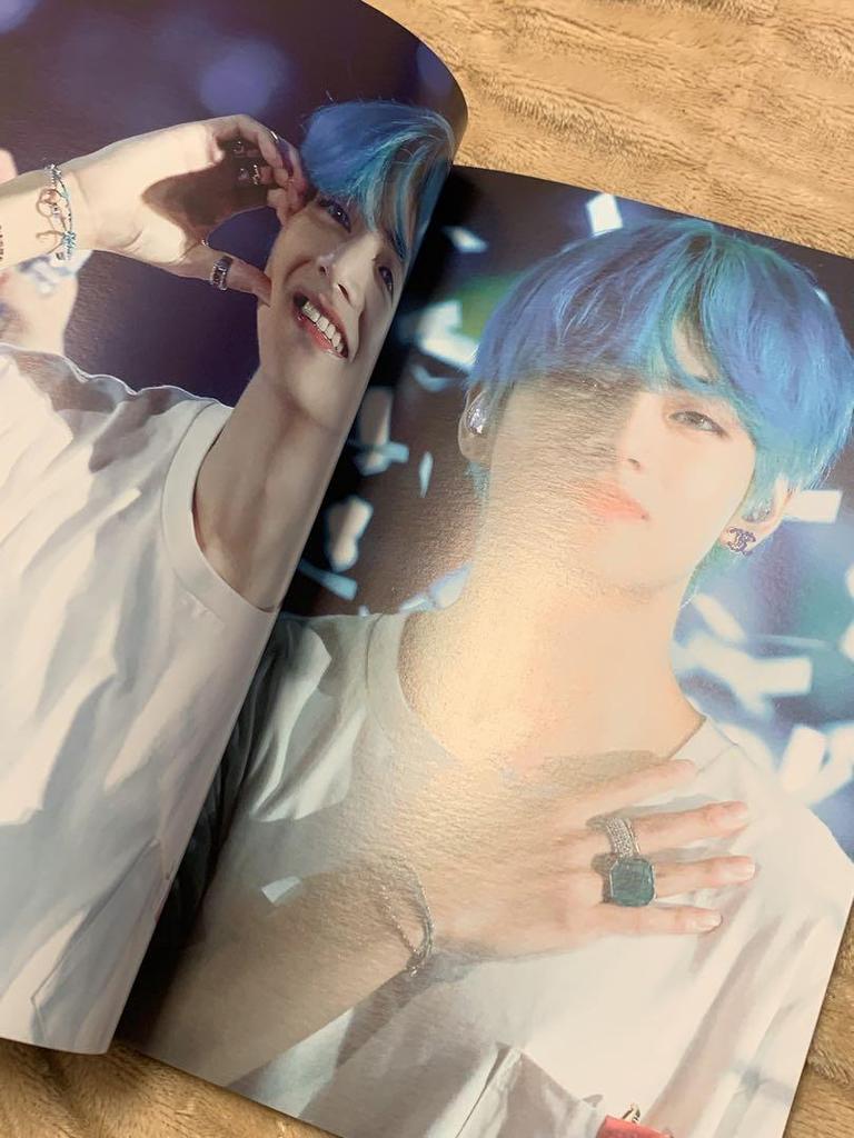 [USED] BTS Master Photobook Photo Album Taehyung V