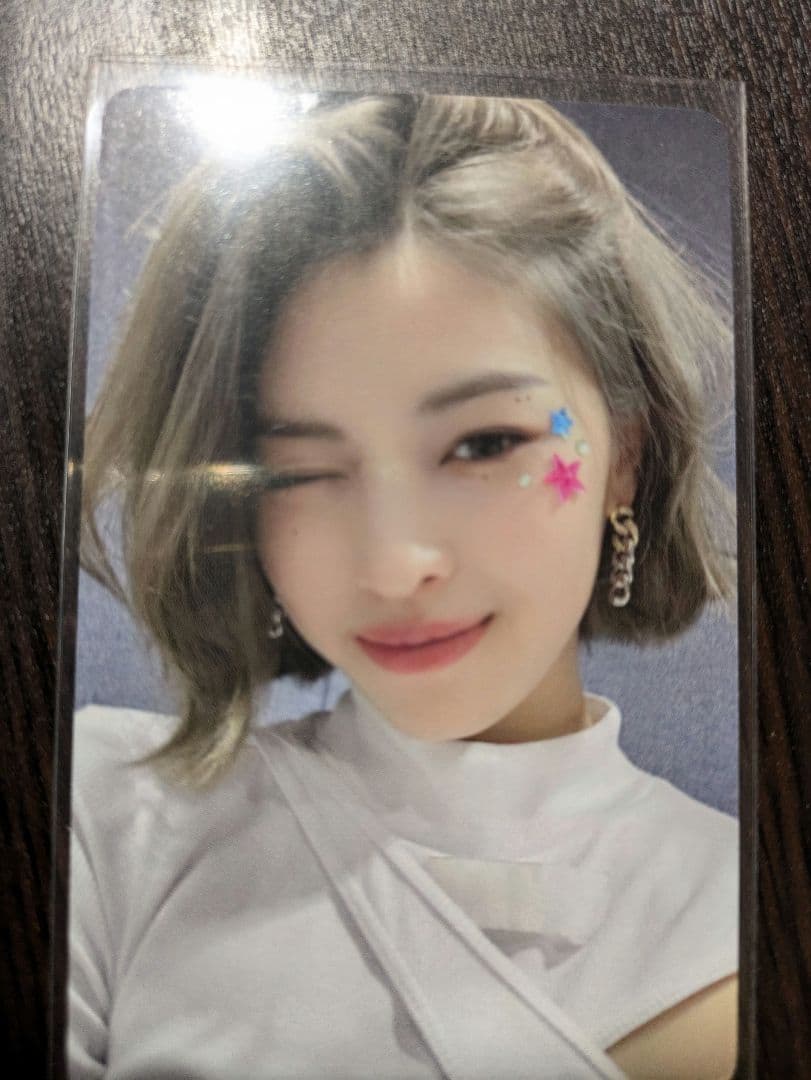 [Б/У] ITZY Рюджин с бонусной карточкой муу Чешир