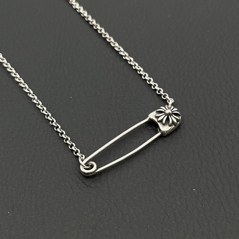 

Брошка-намисто Хрест Квітка зі стерлінгового срібла 925 проби з позолотою: Класичний європейський та американський стиль ланцюжка на ключицю для чоловіків та жінок.