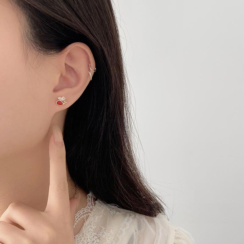 Diamond-in Love Red Whale Earrings for Women Versatile Small Japanese and Korean Niche Earrings