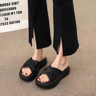 Fashion Foldable Thick Bottom Cross Step Sensation Fashionable Outdoor Sandal Women's Summer 2025 New Style Beach Soft Bottom Flip Flops