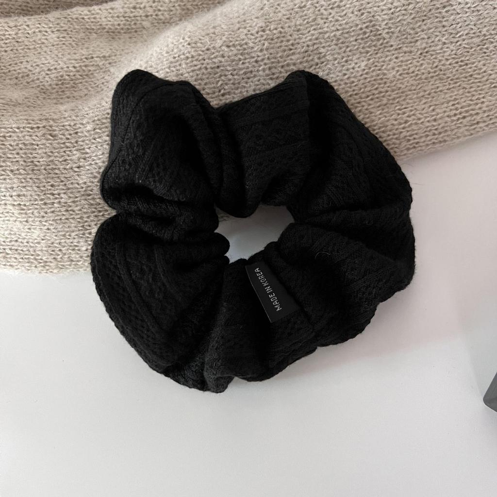 Weiches, braunes Strickhaarband für Damen im Herbst und Winter – vielseitiger Haargummi/Pferdeschwanzhalter im Dickdarm-Stil