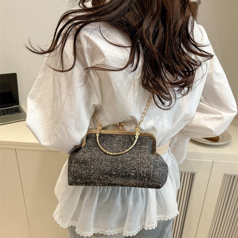 Trend Fashion Chain Light Luxury Women's Bag Summer New Simple Portable Shoulder Shell Bag Messenger Bag