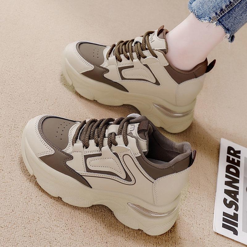 

High-value popular casual women s shoes 2025 spring new thick-soled heightening leather dad shoes non-slip sports shoes 40 темно-коричневого кольору