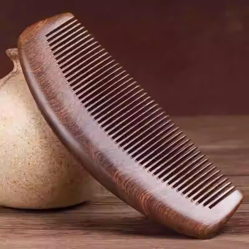 Sandalwood Health Comb