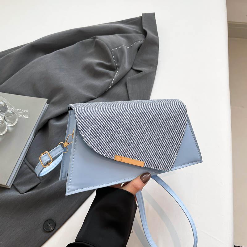 

Новая универсальная сумка через плечо с комбинированным дизайном, весна 2025, новая ручная маленькая квадратная сумка, повседневная контрастная сумка, женская синий