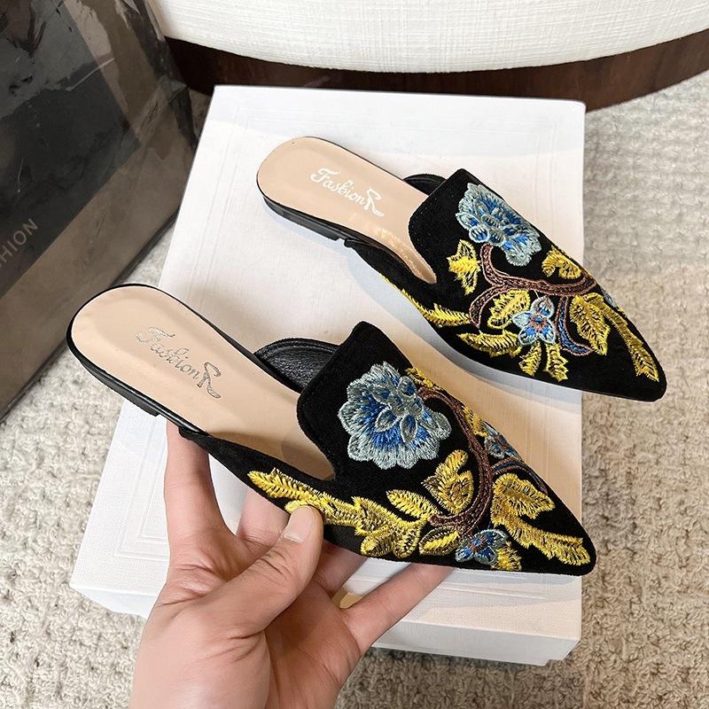 Fashion Summers Embroidery Women Mules Slippers Luxury Fashion Elegant Pointed Toe Slides Shoes Ladies Dress Flats Sandalias2025