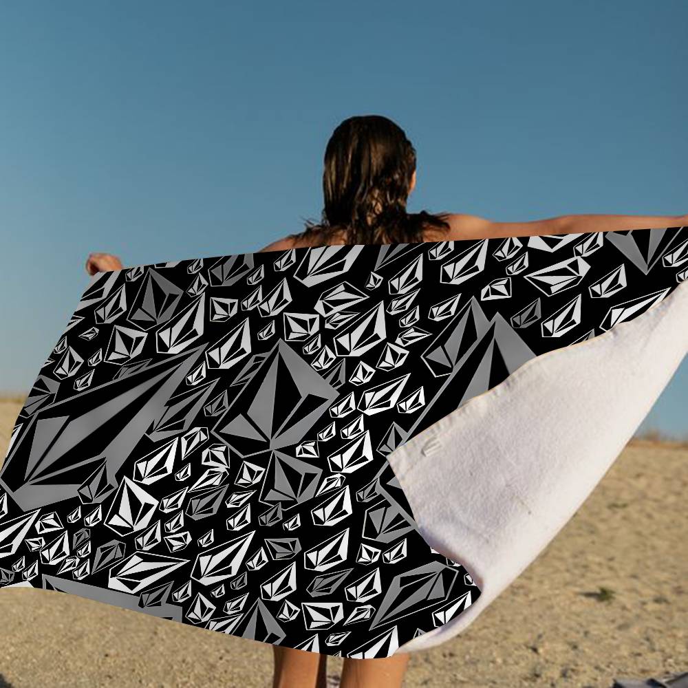 

V-Volcom LOGO Fashion Microfiber Blanket Quick Drying Beach Towels Oversized Printing Super Absorbent Pool Towel Blanket W40*H60(CM)