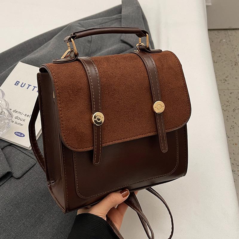 

Niche design bag 2025 autumn new backpack women s handbag Korean version of leisure travel backpack