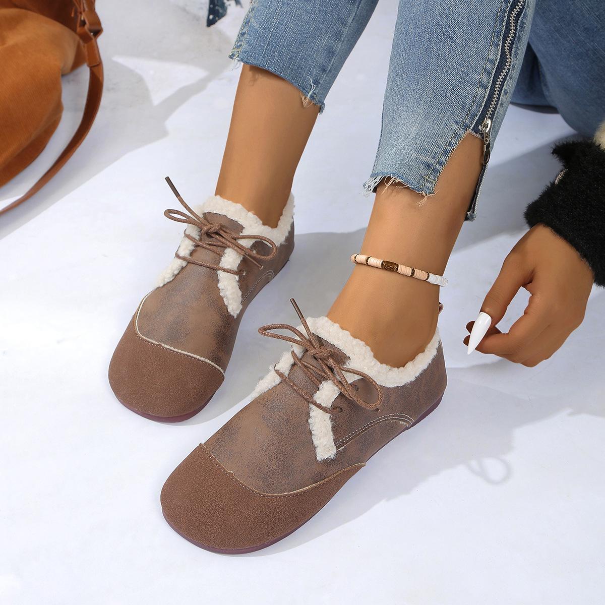 

Ретро бархатные теплые туфли на плоской подошве большого размера для женщин на зиму 2024, новые женские хлопковые туфли на шнуровке с круглым носком 43