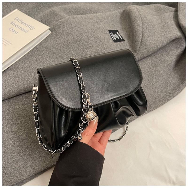 Premium Texture Beautiful Messenger Bag New Design Soft Leather Summer Popular Pleated Cloud Bag Shoulder Bag