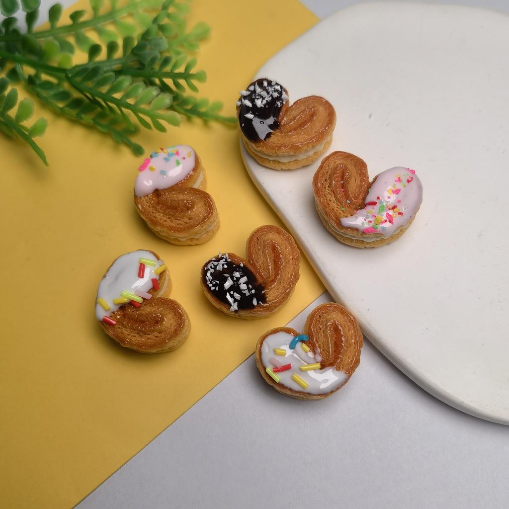 Butterfly Cracker Palmier Western Desserts Food Minaiture Resin Desserts for Dessert Hair Clips Making Dollhouse Food Toys