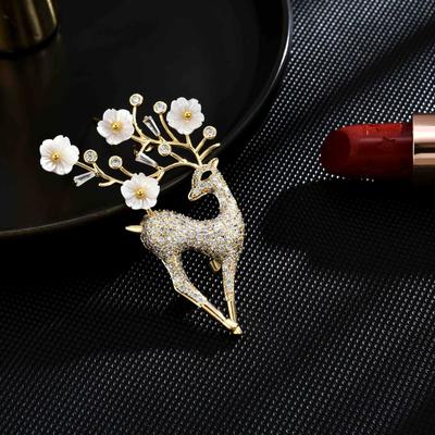 Kıdemli Broş Çiçek Yaprak Broş Pins Kadınlar için Takım Elbise Kolye Moda Broş Takı