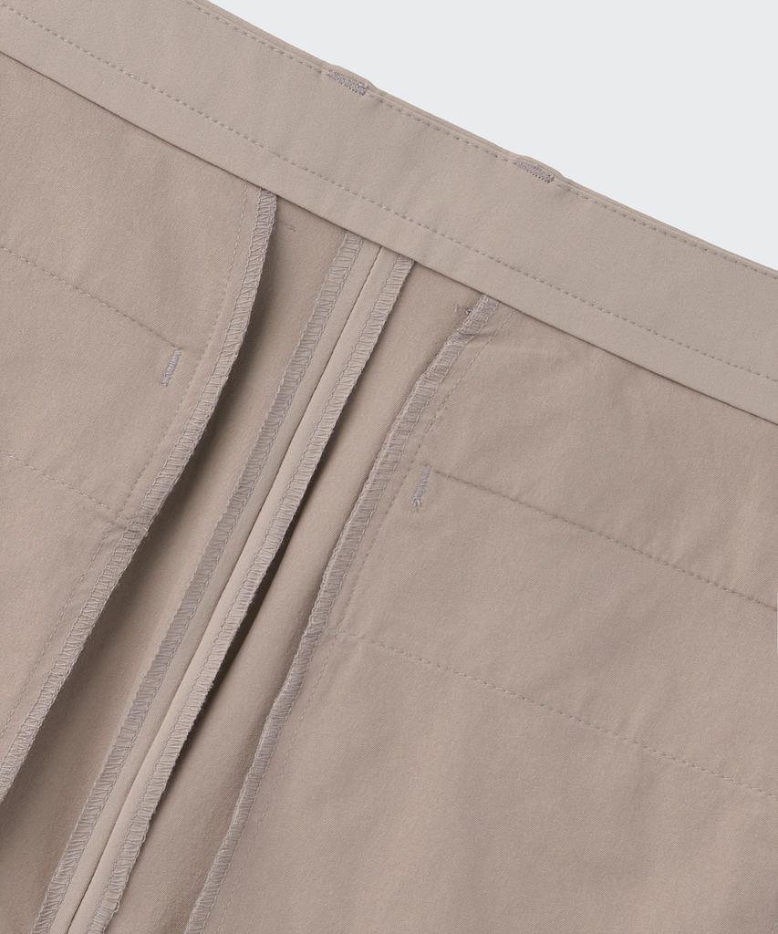 Musinsa Standard Sportive Straight Slacks [Grayish Beige]