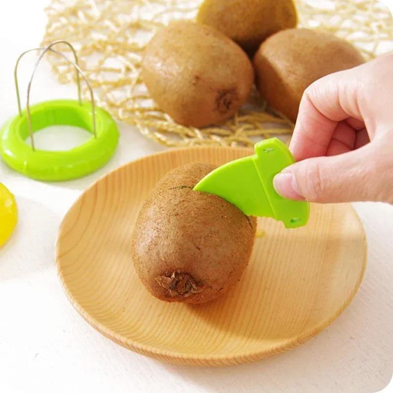 Kiwi Cutter with Easy Grip Handle Kiwi Tool Stainless Steel Kiwi Pitter for Fruit Soft Vegetable Professional Kitchen Gadget