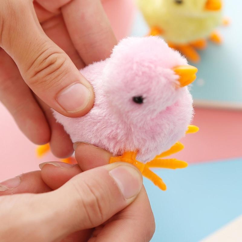 Nostalgic Wind Up Baby Chick Easter Cartoon Baby Chick Toy for Bar Desktop Accessories Cartoon Vintage Style Photo Props