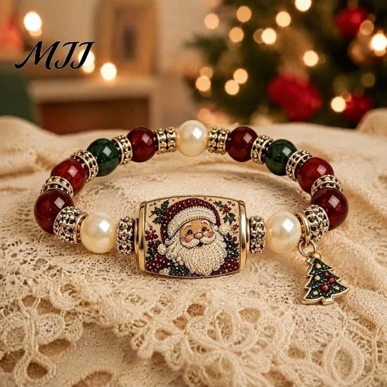 Stackable Charm Jewelry Christmas Beaded Stretch Bracelets, Faux Pearl Beads Fashion Holiday Accessory Santa Claus/Tree/Elk/Stocking Bracelet,