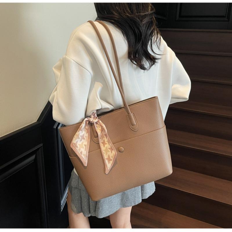Large Capacity Tote Bag Women's New Retro Casual Handbag Versatile Fashion Commuter Shoulder Bag