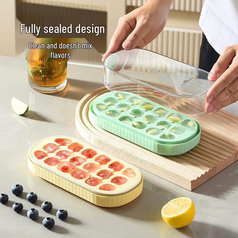 

Easy-Release Silicone Ice Cube Tray