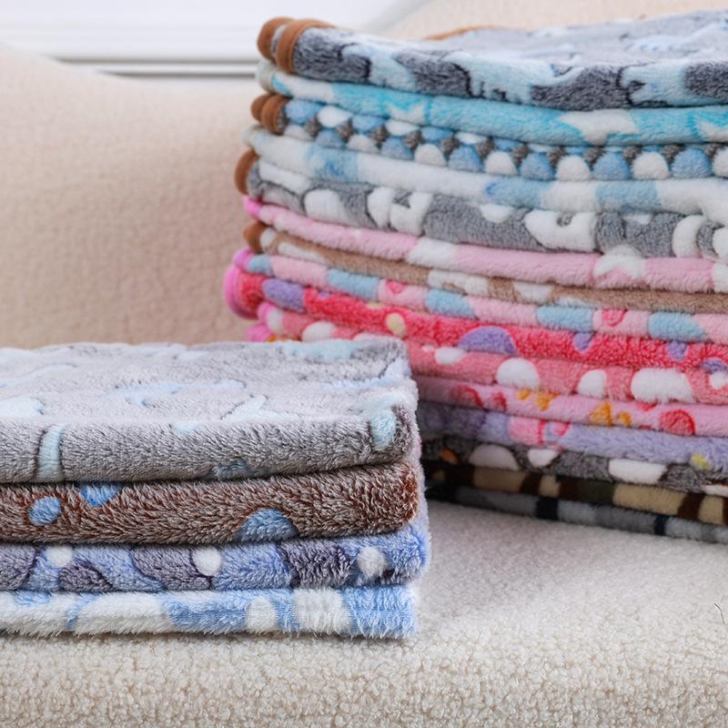 Luxury New Design Coral Fleece Puppy Pet Blanket Washable Fluffy Indoor Outdoor Bed Blanket with Print Style for Dogs