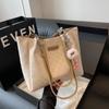 Today's popular large-capacity commuter big bag women's new high-end sense versatile fashion student shoulder tote bag