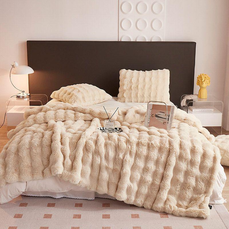 G5Z Thickened Warm Faux Fur Rabbit Fleece Blanket, Anti-Static Milk Velvet Throw for Sofa or Nap