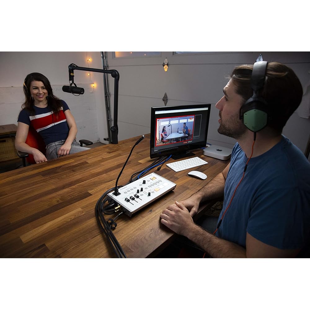 Roland Roland AV streaming mixer VR-1HD video switcher for live streaming game comments/seminars/...