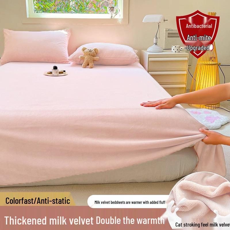 Winter Velvet Flannel Fleece Bed Sheet - Thick Coral Fleece, Solid Color, for Student Dormitory Mattress.