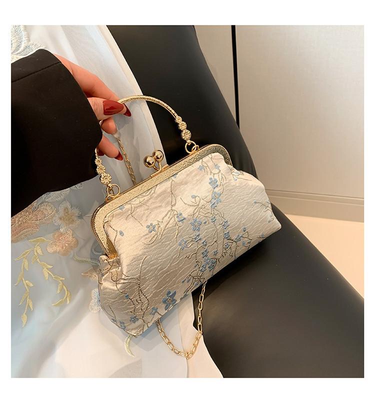 Künstlerischer Nationalstil Verschluss Schnalle Cheongsam Tasche 2024 Chic Sommer Handheld Metall Schultertasche