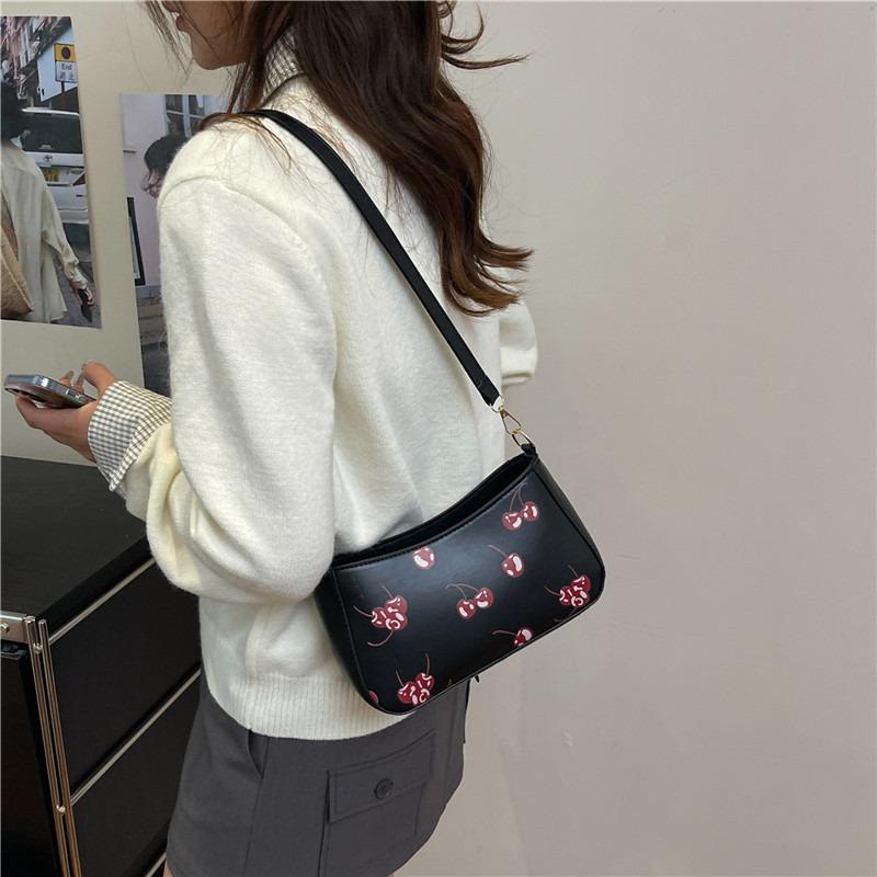 New Cherry Crossbody Bag Crescent Bag Fashion Underarm Bag Versatile Bag Shoulder Bag Underarm Bag Women's Bag