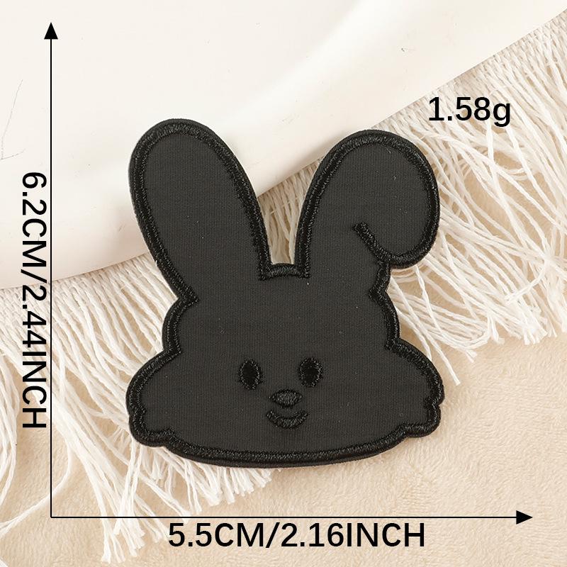 Samolepicí kreslená zvířátka černá vyšívaná nášivka na bundy