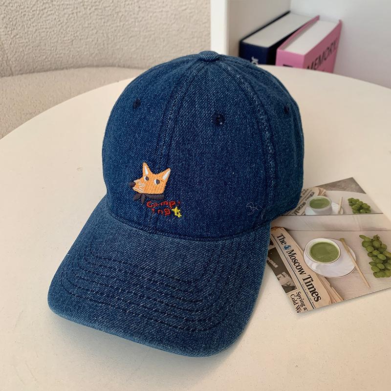 Cute embroidered baseball cap for men and women outdoor travel hiking sunscreen hat leisure