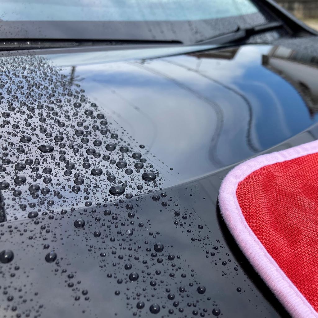 Primeholic Water Zero a microfiber car wash Cloth, thick, ultra-absorbent towel.