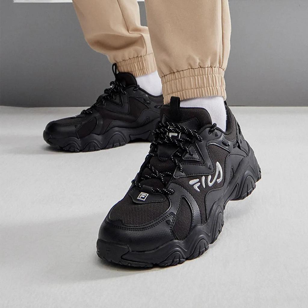FILA Fluid 4 Cat Paw 4.0 Fabric Low top Casual Shoes Men's Jet Black (Unisex) Casual Shoes F12M312101FBK