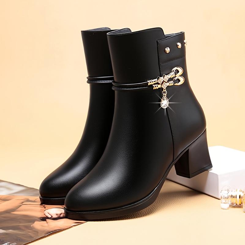 Elegante Damen-Rhinestone-Schuhe für den Weg zur Arbeit