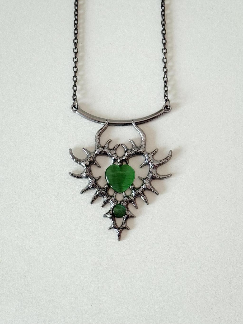 Gothic Dark Punk Alloy Heart Pendant Necklace With Rose Embellishments For Women зелёный