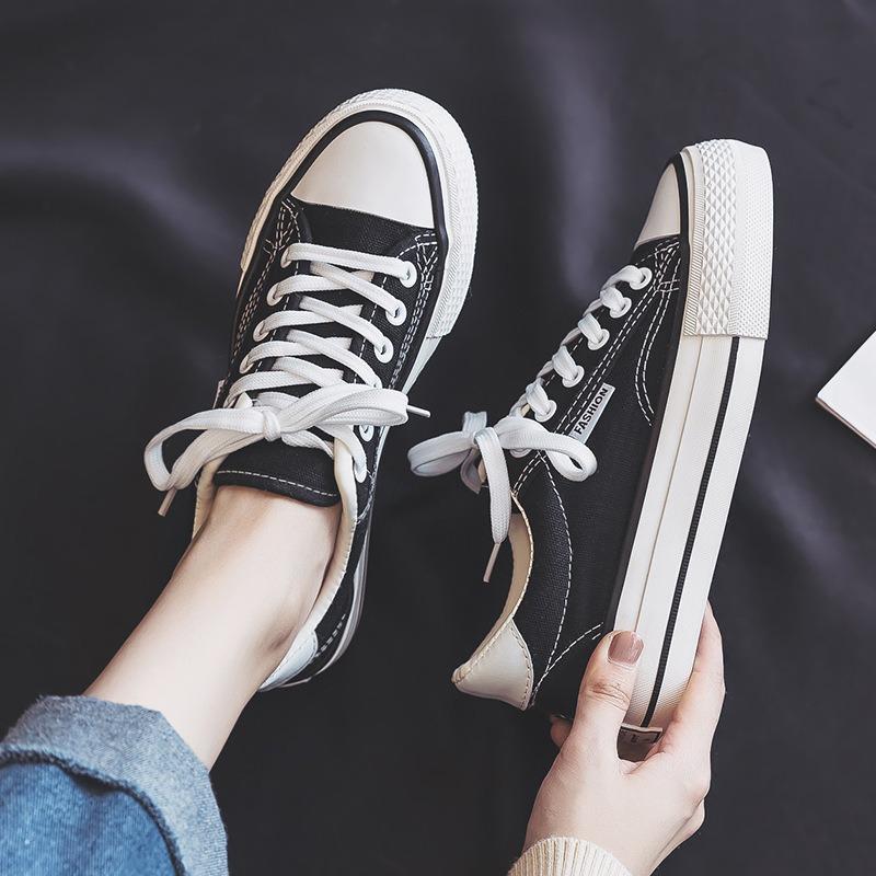 Thick-soled canvas shoes, women's flat low-top white shoes, student casual retro board shoes, spring fashion and versatile