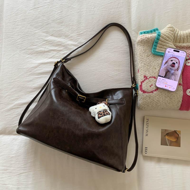 

Niche trend leisure travel backpack 2025 autumn and winter trend school bag new foreign style commuter backpack Without pendant