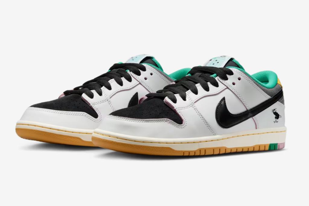 HJ4132-100 CSEF Nike SB Dunk Low Pro QS White and Black (Men's)