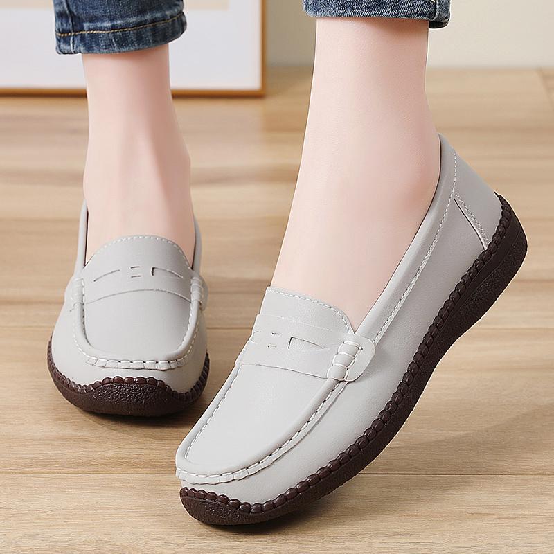 Women Simple Grey Loafers Leather Driving Moccasins Comfort Flats Casual Slip on Plus Size Black Shoes