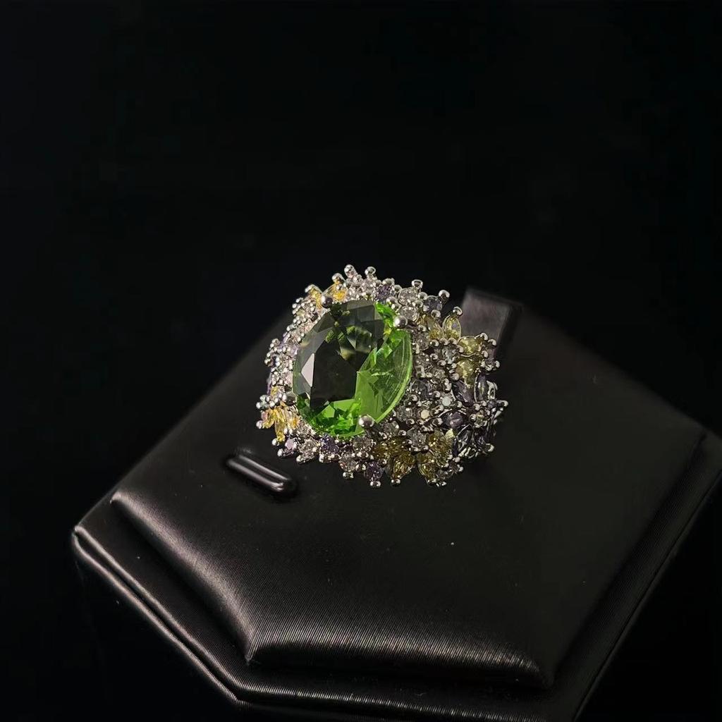 Heavy Industry Mint Green Treasure Ring High Niche Design Full of Diamonds Temperament Versatile Ring
