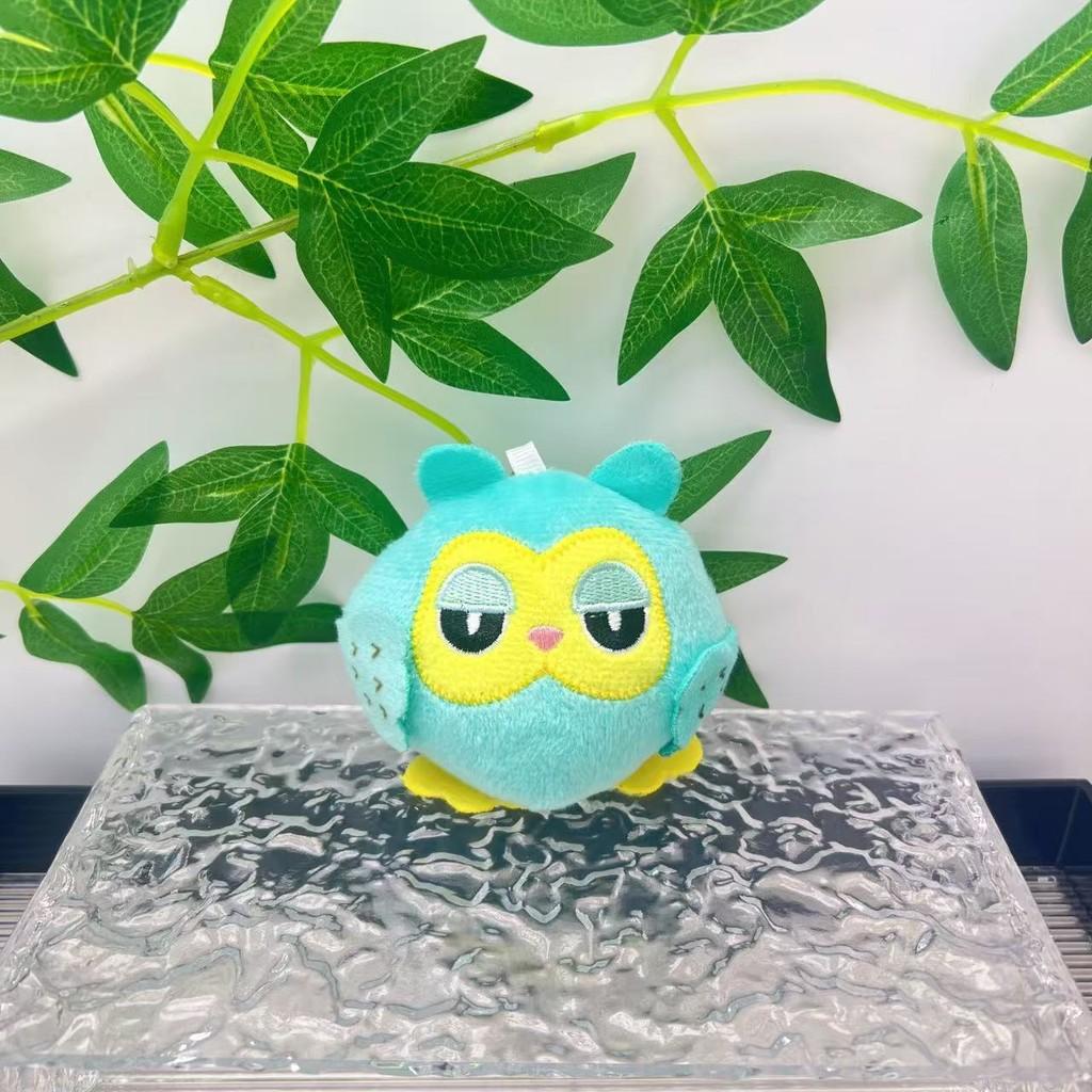 

Яркий розово-зеленый плюшевый брелок-сова для детей. Уютный друг для обнимашек для всех возрастов. синий