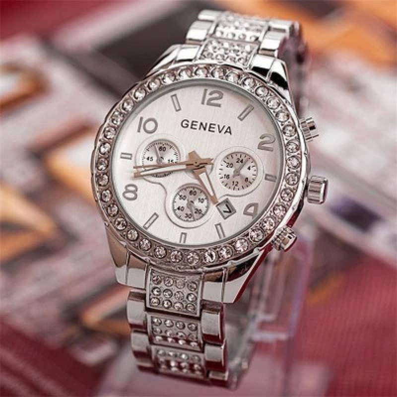 

Brilliant Luxury Geneva Women Crystal Stainless Steel Quartz Analog Wrist Watch серебряный