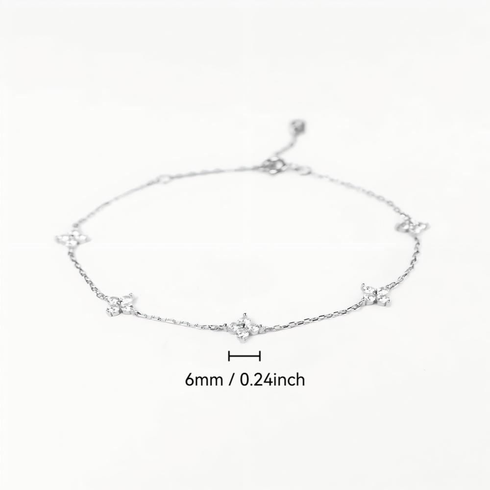 Minimalistisches Glücksbringer Süßes Besetztes Kleeblatt Armband für Damen Mädchen Verstellbare Goldfarbene Gliederkette Klassischer Französischer Schmuck Geschenk