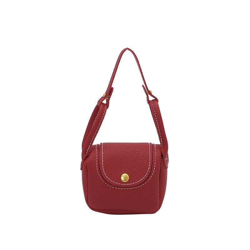 Convenience and Simplicity in Texture. Soft Leather Saddle-style Single-shoulder Lightweight Luxury Crossbody Small Bag.