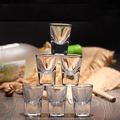 Exquisite and Compact Glass Liquor Cups Small Spirits Cups One-sipped Cups Small Wine Cups Bullet Cups Whiskey Glass Wine Glass