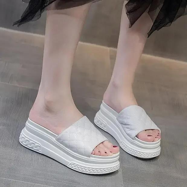 Fashion 7cm New Summer Women Slippers Thick Soles Flip-Flops Ladies Wedge Heels Beach Shoes Woman High Platform Slippers Outside Sandals