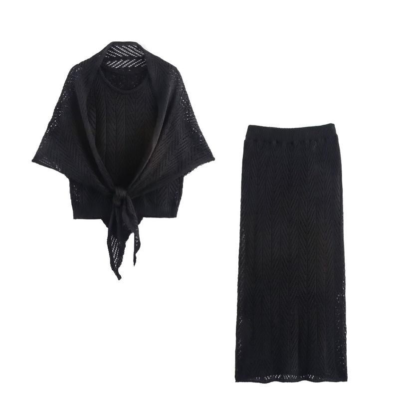 

Women s Knit Vest & High-Waisted Skirt Three-Piece Set Large чорний