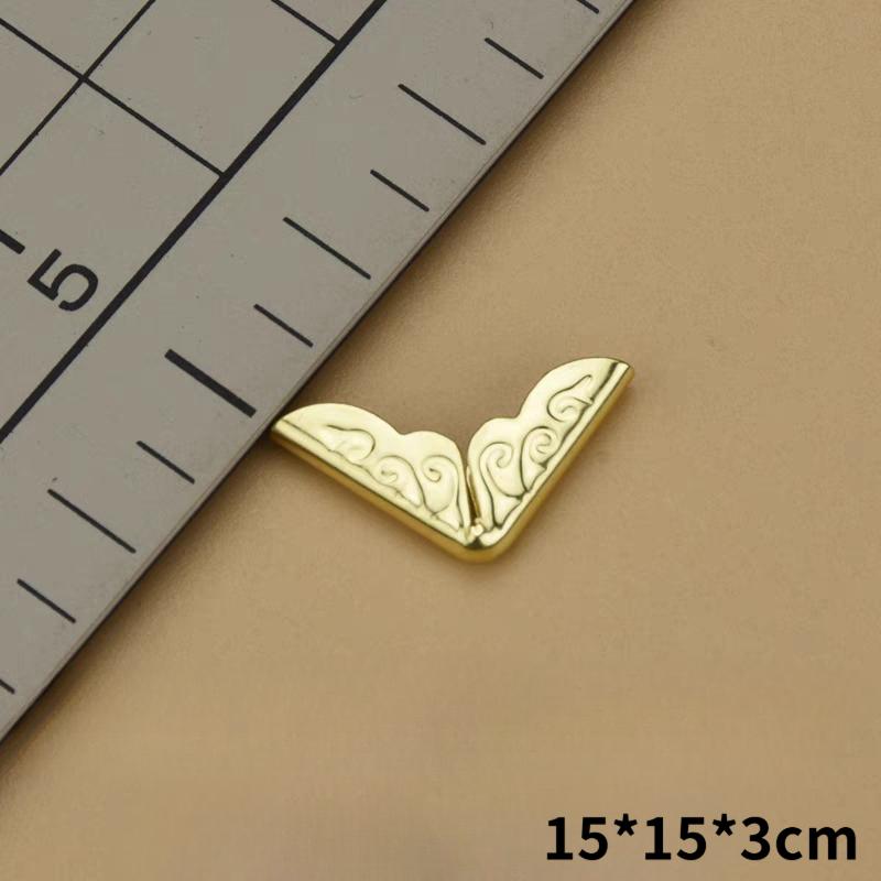 

Antique Bronze Cross-Stitch Corner Protectors – DIY Scrapbooking Embellishments for Cards & Photo Albums, Vintage Floral Paper